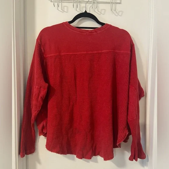 Free People One red Blake boxy cut thermal waffle knit long sleeve XS - Picture 4 of 6